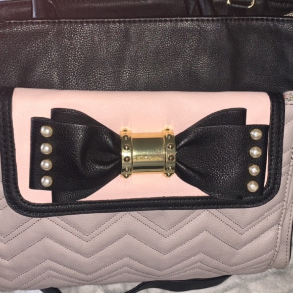 Betsy Johnson purse - Picture 1 of 6